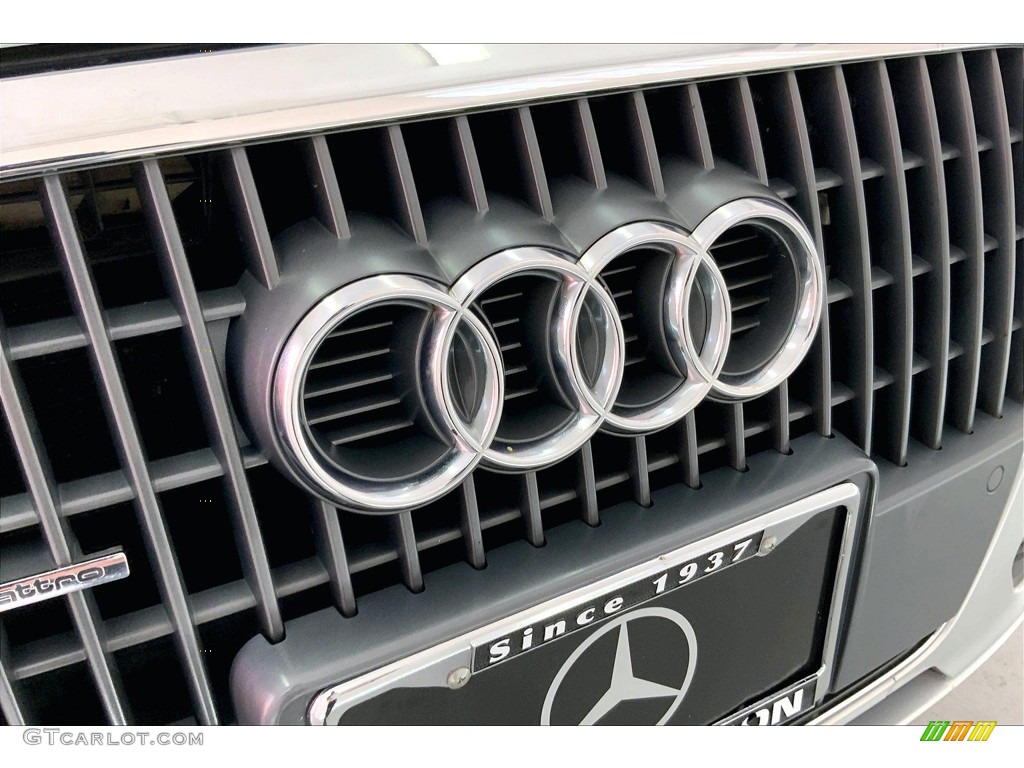 2011 Q5 2.0T quattro - Ice Silver Metallic / Black photo #30