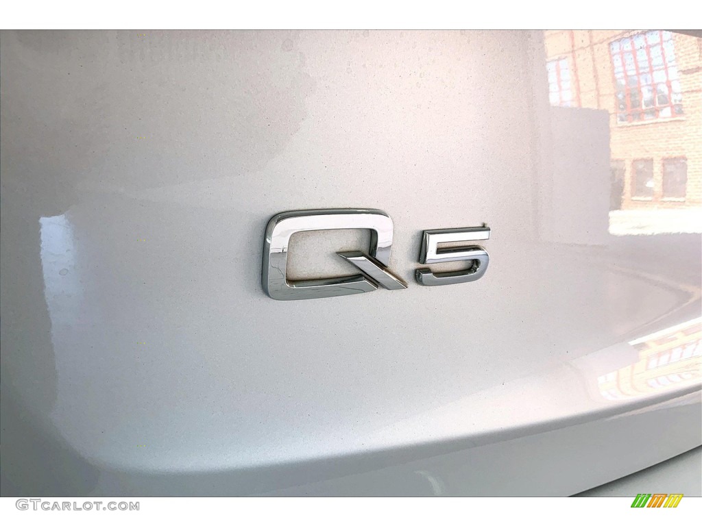 2011 Q5 2.0T quattro - Ice Silver Metallic / Black photo #31