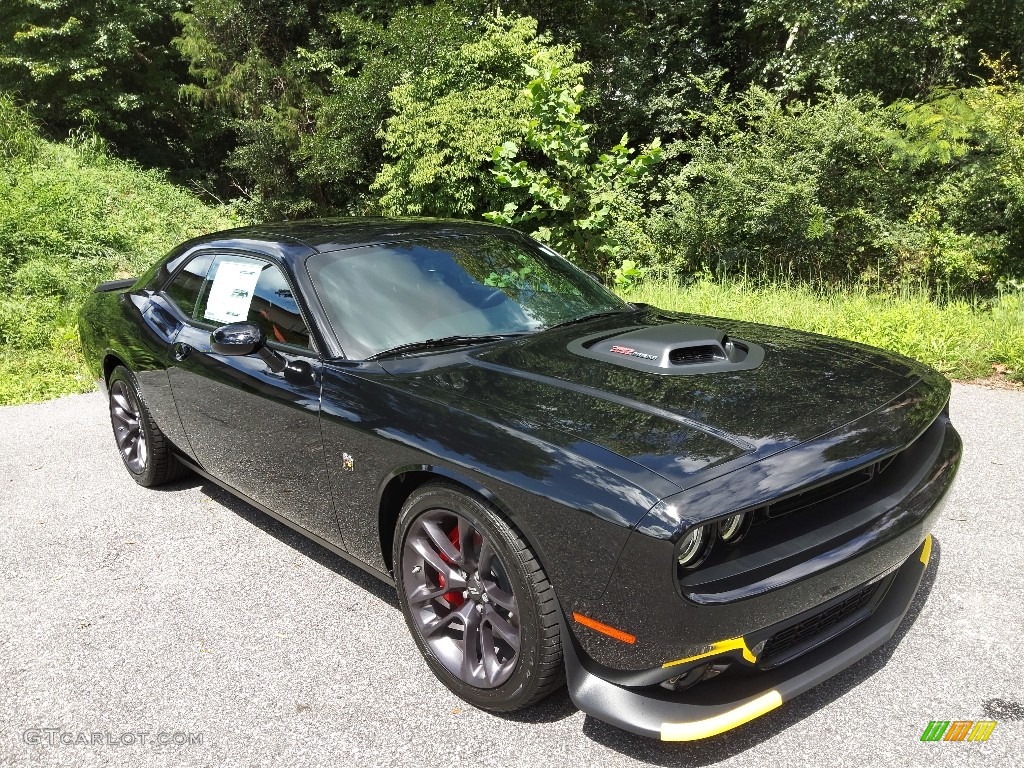 Pitch Black 2022 Dodge Challenger R/T Scat Pack Shaker Exterior Photo #144825536