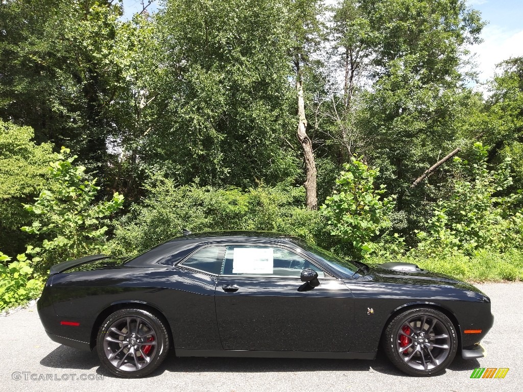 Pitch Black 2022 Dodge Challenger R/T Scat Pack Shaker Exterior Photo #144825566