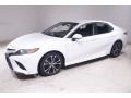 Super White - Camry SE Photo No. 3