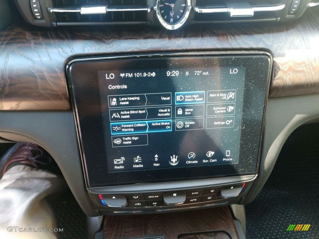 2018 Maserati Quattroporte S Q4 AWD Controls Photo #144827525