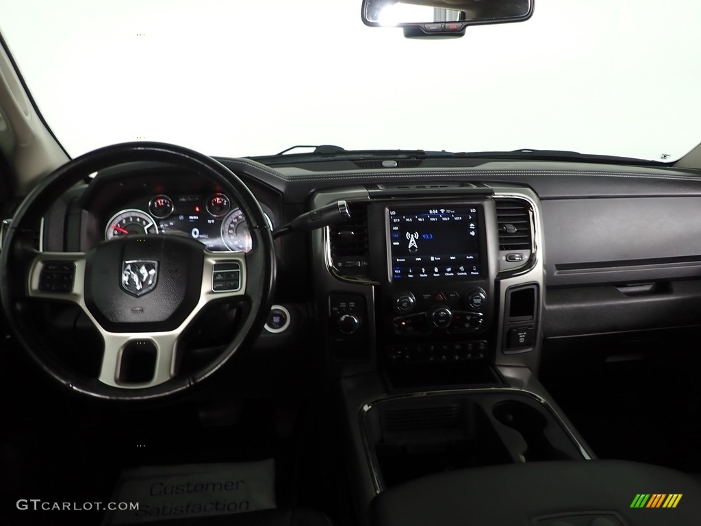 2018 2500 Laramie Crew Cab 4x4 - Bright Silver Metallic / Black photo #28
