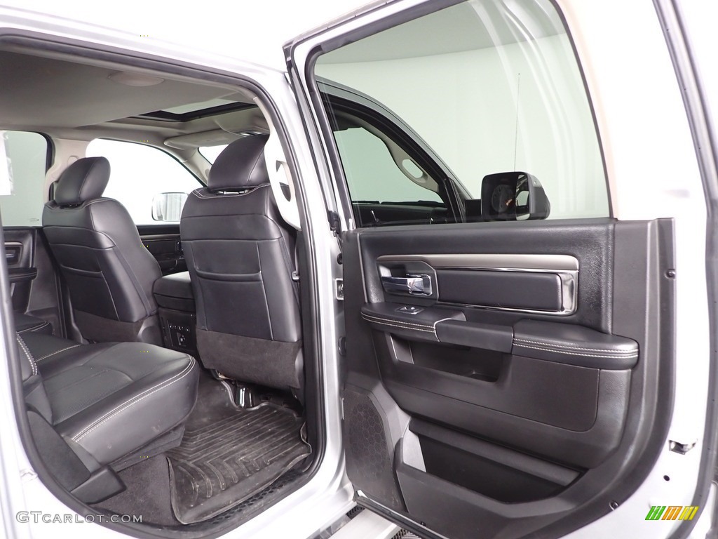 2018 2500 Laramie Crew Cab 4x4 - Bright Silver Metallic / Black photo #33