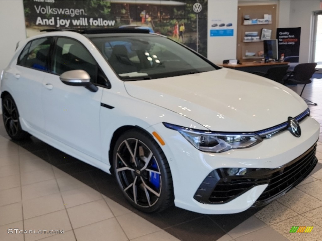 2022 Volkswagen Golf R 4Motion w/DCC. NAV. Exterior Photos