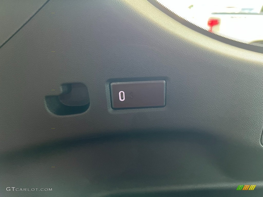 2023 Suburban LT 4WD - Midnight Blue Metallic / Jet Black photo #35