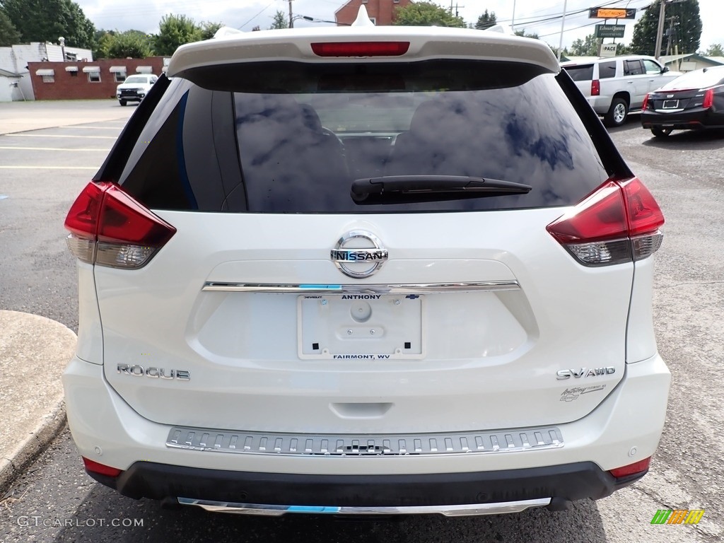 2020 Rogue SV AWD - Glacier White / Almond photo #4