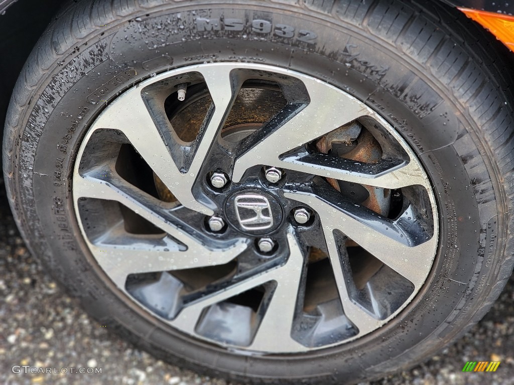 2016 Honda Civic LX Coupe Wheel Photos
