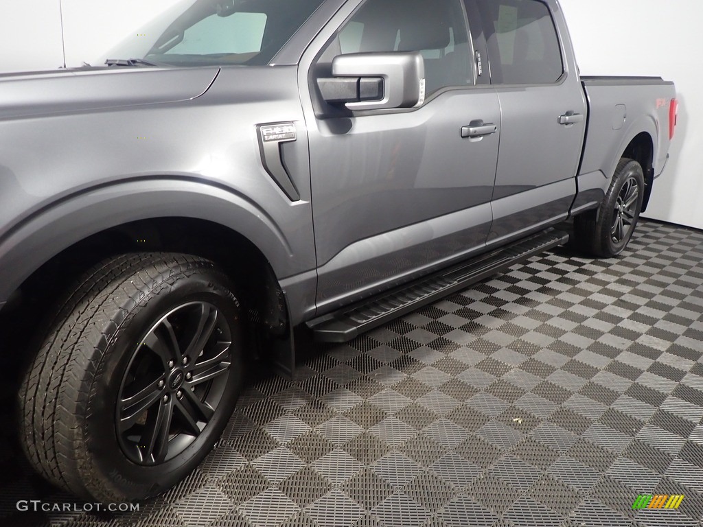 2021 F150 Lariat SuperCrew 4x4 - Carbonized Gray / Black photo #12