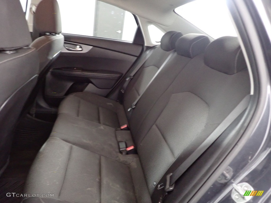 2019 Forte LXS - Gravity Grey / Black photo #23