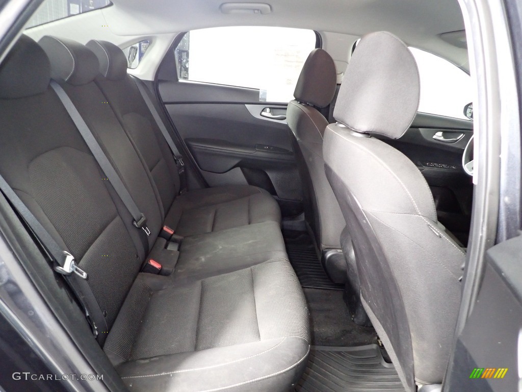 2019 Forte LXS - Gravity Grey / Black photo #28