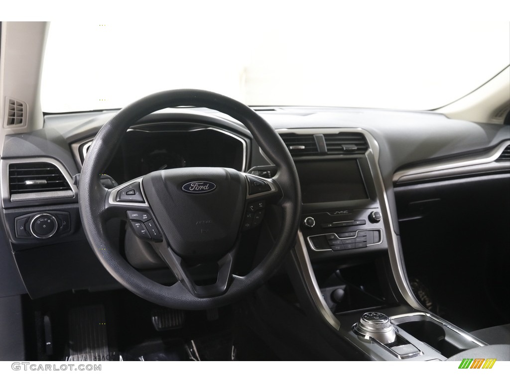 2020 Ford Fusion Hybrid SE Ebony Dashboard Photo #144841823