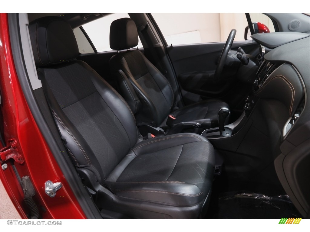 2019 Trax LT AWD - Cajun Red Tintcoat / Jet Black photo #14