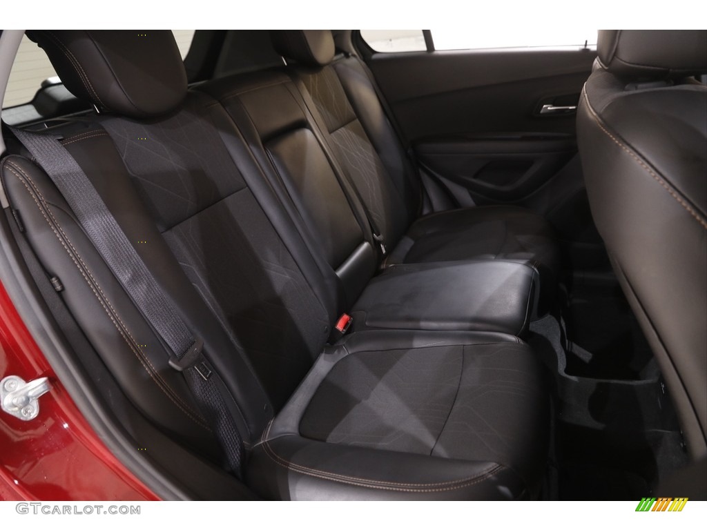 2019 Trax LT AWD - Cajun Red Tintcoat / Jet Black photo #15