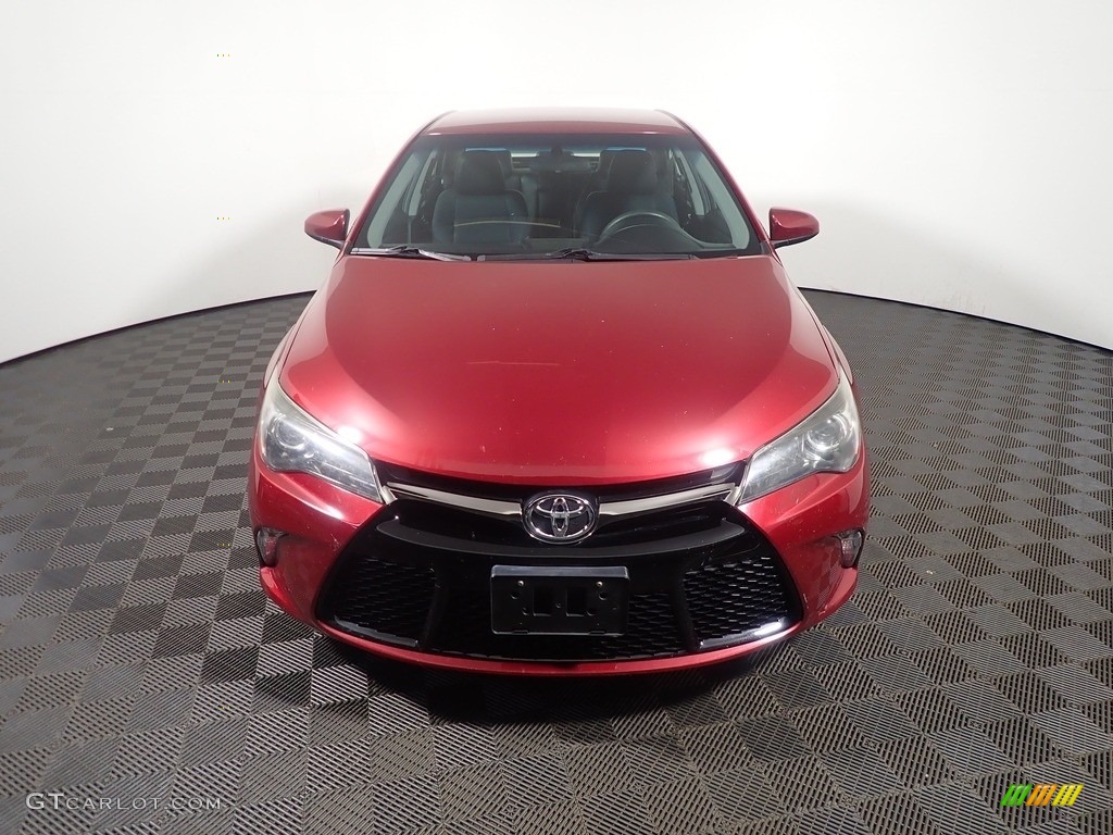 2015 Camry SE - Ruby Flare Pearl / Black photo #5