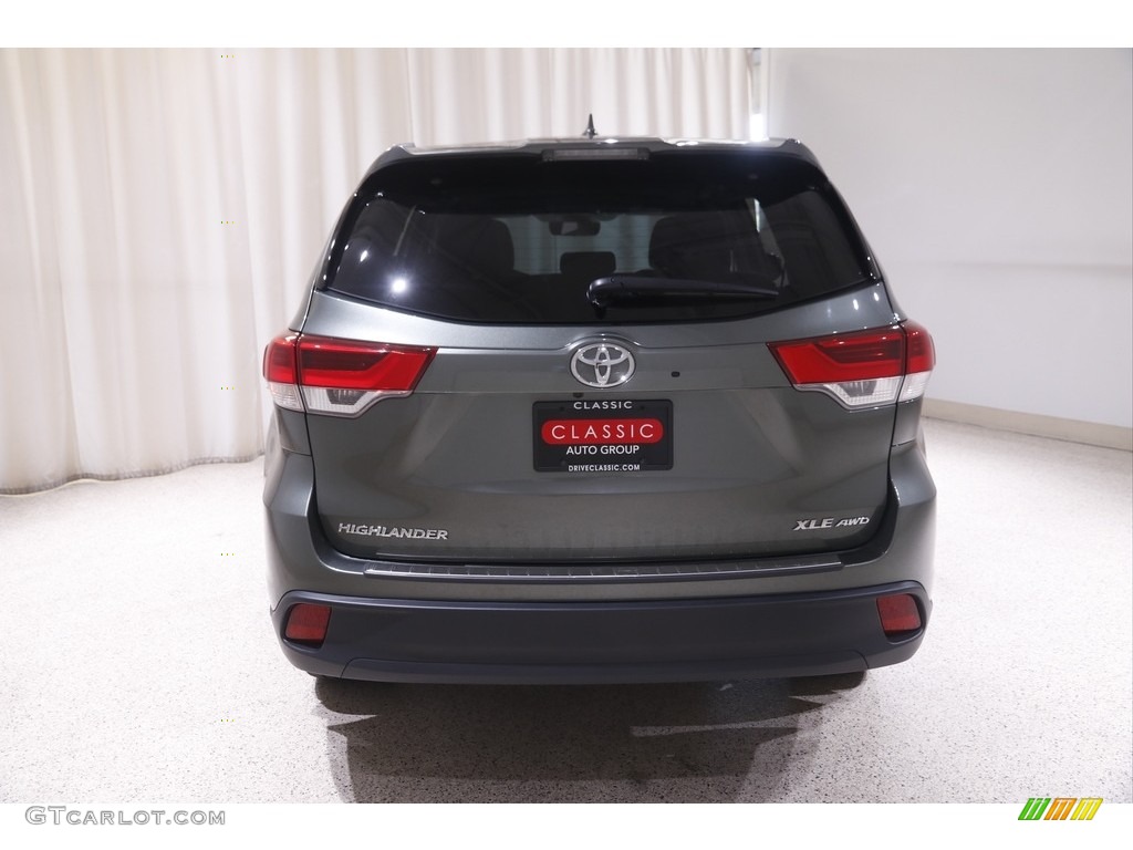 2019 Highlander XLE AWD - Alumina Jade Metallic / Ash photo #20
