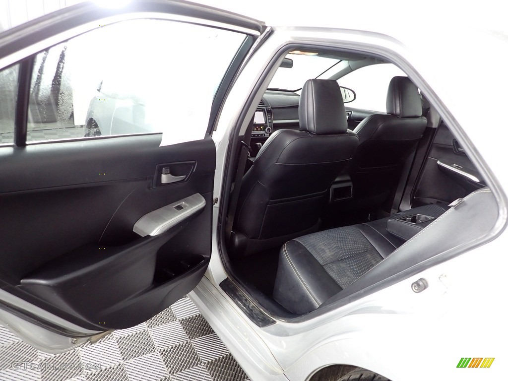 2014 Camry SE - Classic Silver Metallic / Black/Ash photo #22