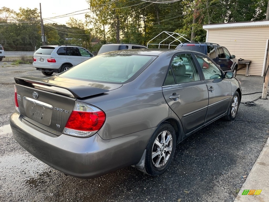 2005 Camry XLE V6 - Phantom Gray Pearl / Fawn photo #8
