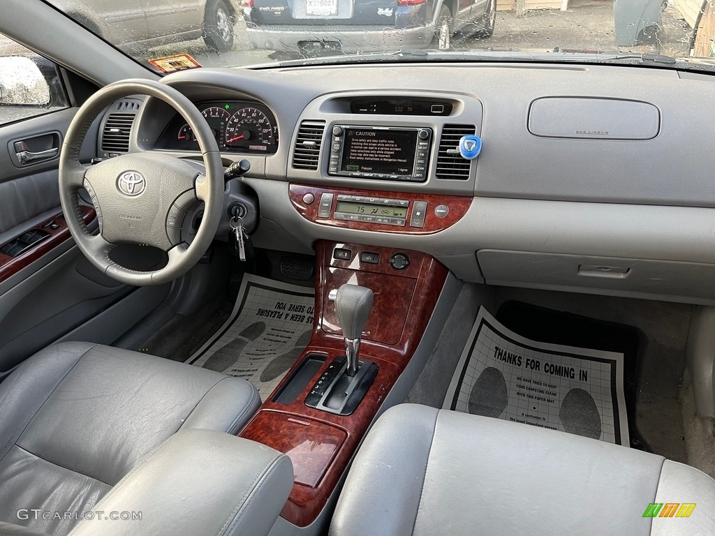 2005 Camry XLE V6 - Phantom Gray Pearl / Fawn photo #19