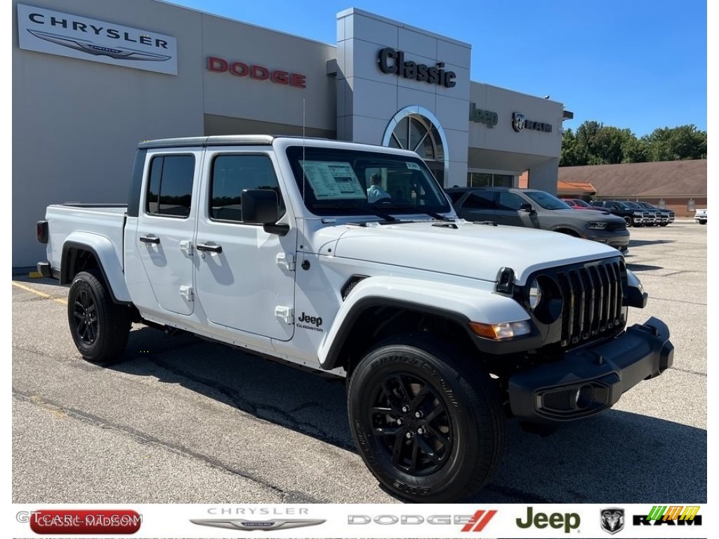 2022 Gladiator Altitude 4x4 - Bright White / Black photo #1