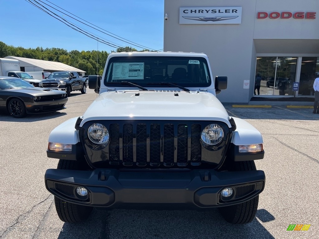 2022 Gladiator Altitude 4x4 - Bright White / Black photo #7