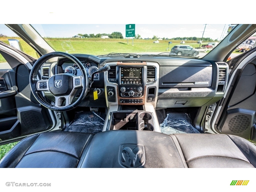 2015 Ram 3500 Laramie Crew Cab 4x4 Dashboard Photos