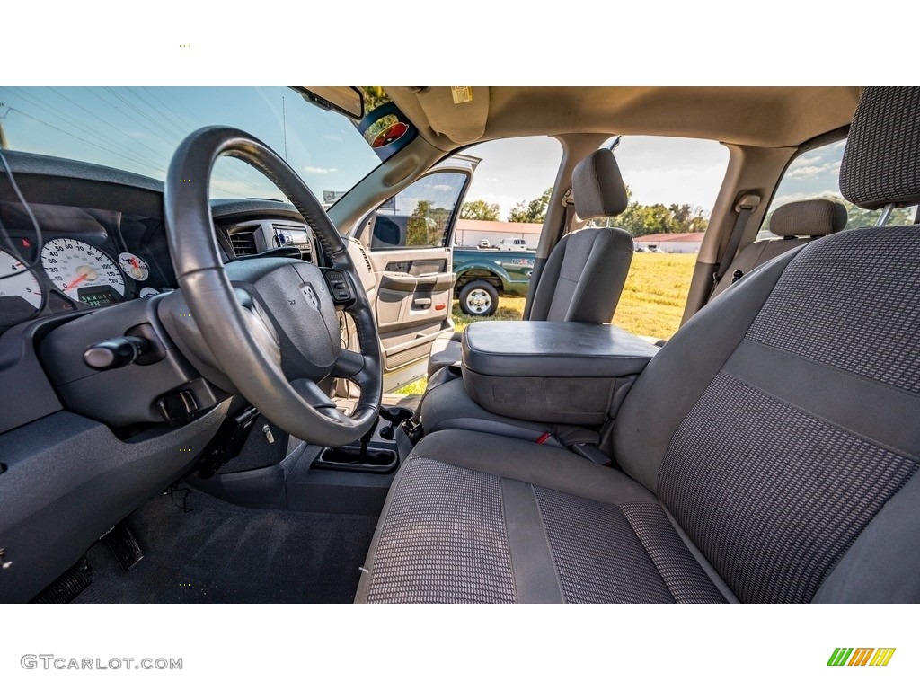 2006 Ram 2500 ST Quad Cab 4x4 - Bright Silver Metallic / Medium Slate Gray photo #18