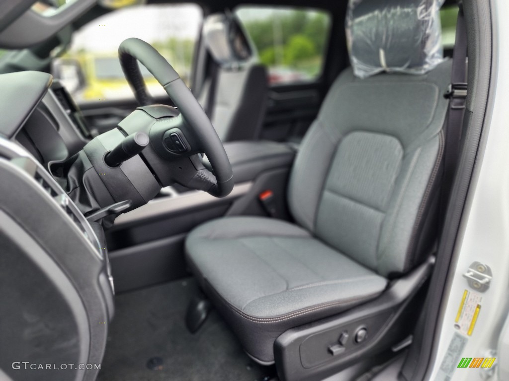 2022 1500 Big Horn Crew Cab 4x4 - Bright White / Black photo #10