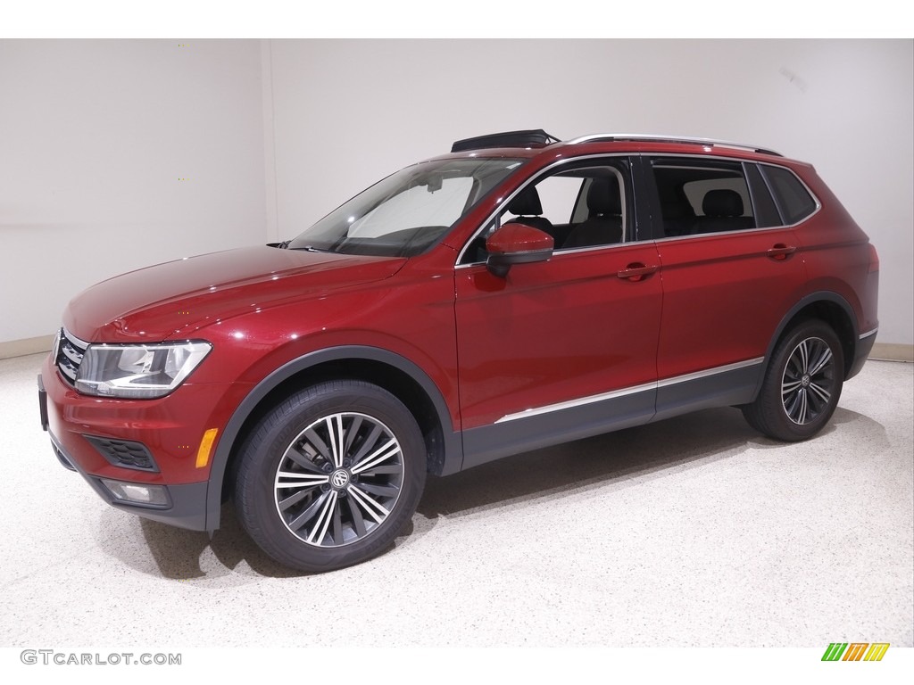 2019 Tiguan SEL 4MOTION - Cardinal Red Metallic / Titan Black photo #3