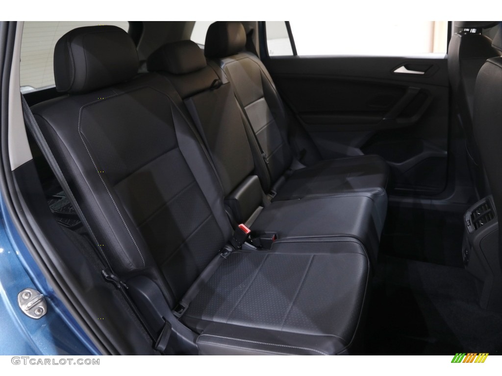 2020 Tiguan SE 4MOTION - Blue Silk Metallic / Titan Black photo #16
