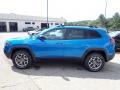 Hydro Blue Pearl - Cherokee Trailhawk 4x4 Photo No. 2