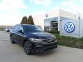 Deep Black Pearl 2022 Volkswagen Tiguan S 4Motion