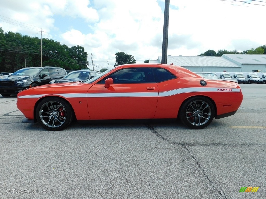 Go Mango 2021 Dodge Challenger R/T Scat Pack Shaker Exterior Photo #144858059