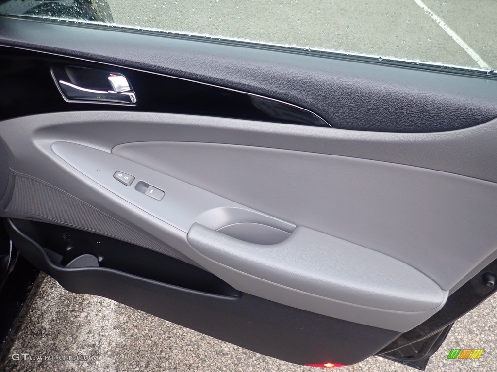 2013 Sonata Limited - Midnight Black / Black photo #15