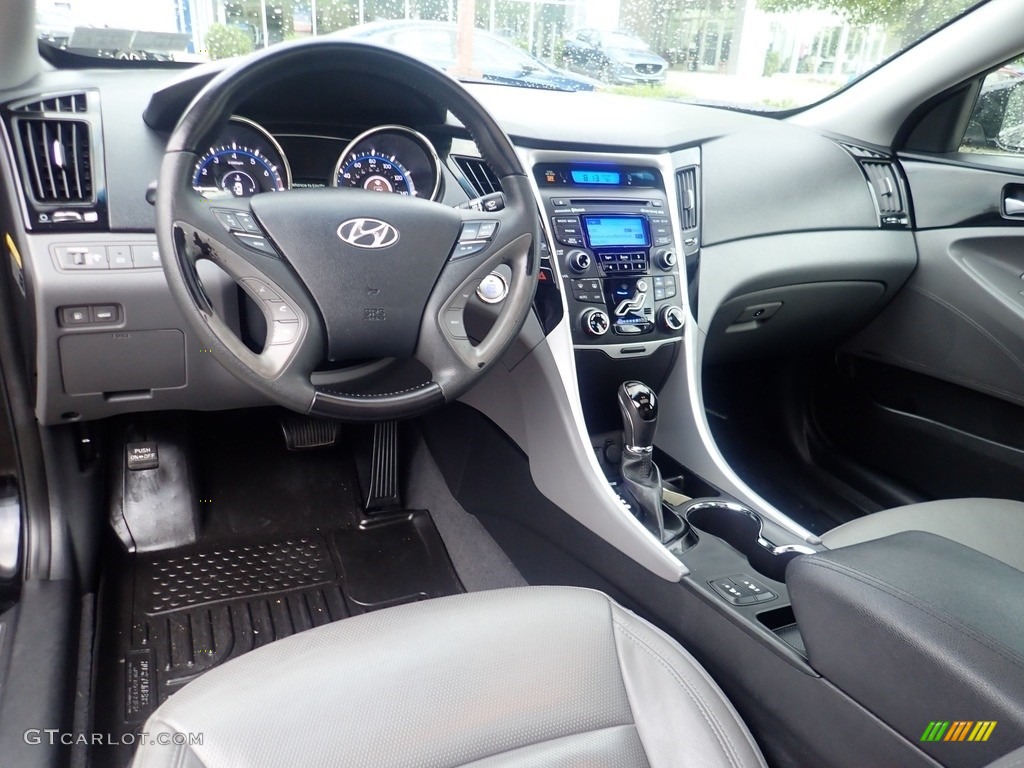 2013 Sonata Limited - Midnight Black / Black photo #19