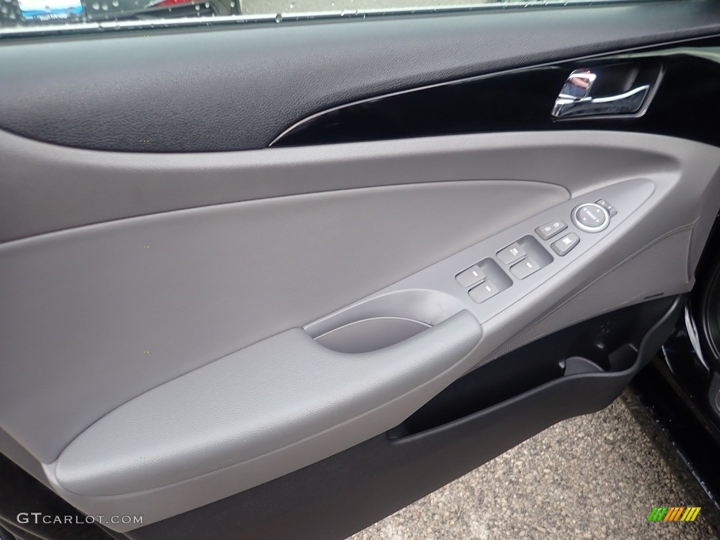 2013 Sonata Limited - Midnight Black / Black photo #21