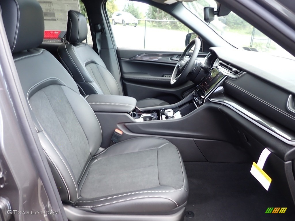 Global Black Interior 2023 Jeep Grand Cherokee Altitude 4x4 Photo #144861352