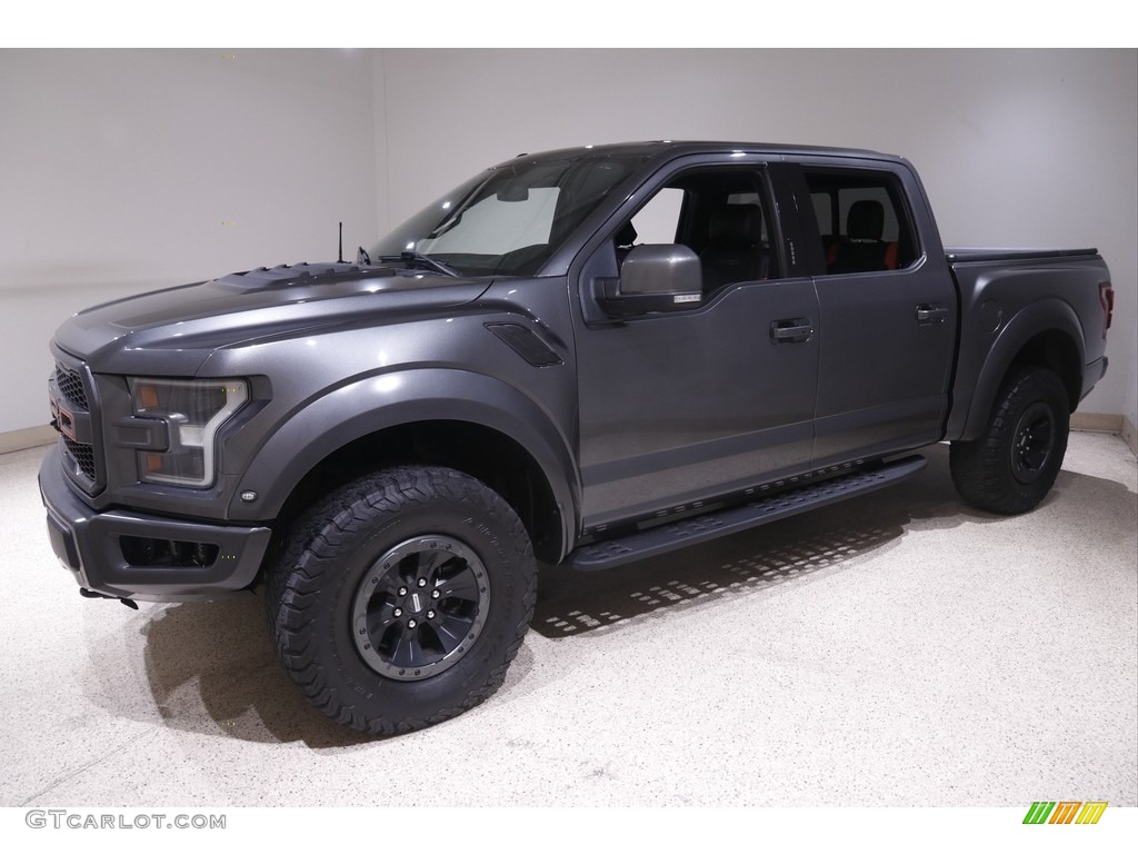 2017 F150 SVT Raptor SuperCrew 4x4 - Magnetic / Raptor Black/Orange Accent photo #3