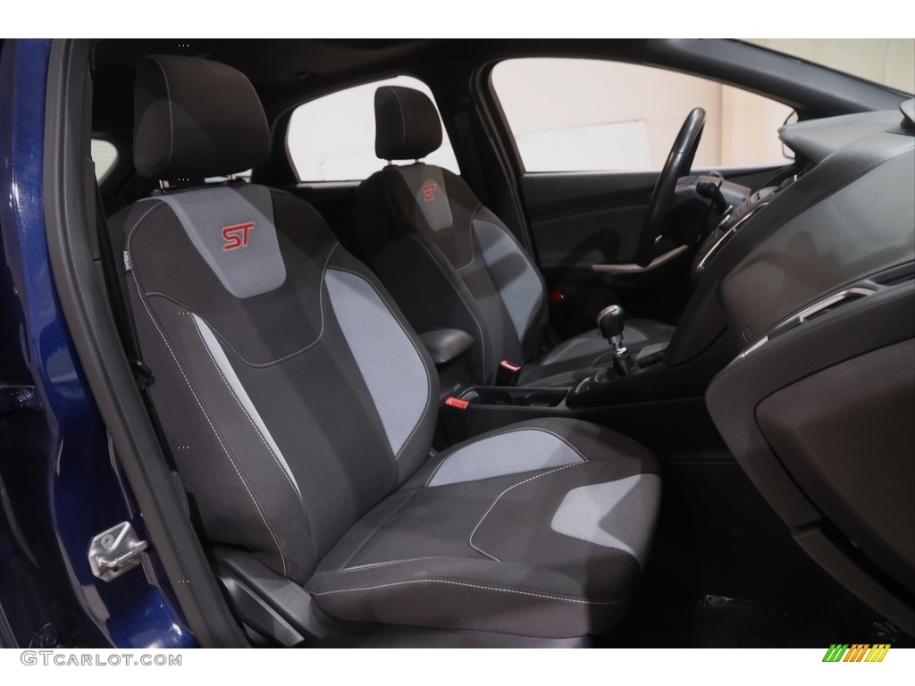 2016 Focus ST - Kona Blue / Charcoal Black photo #16
