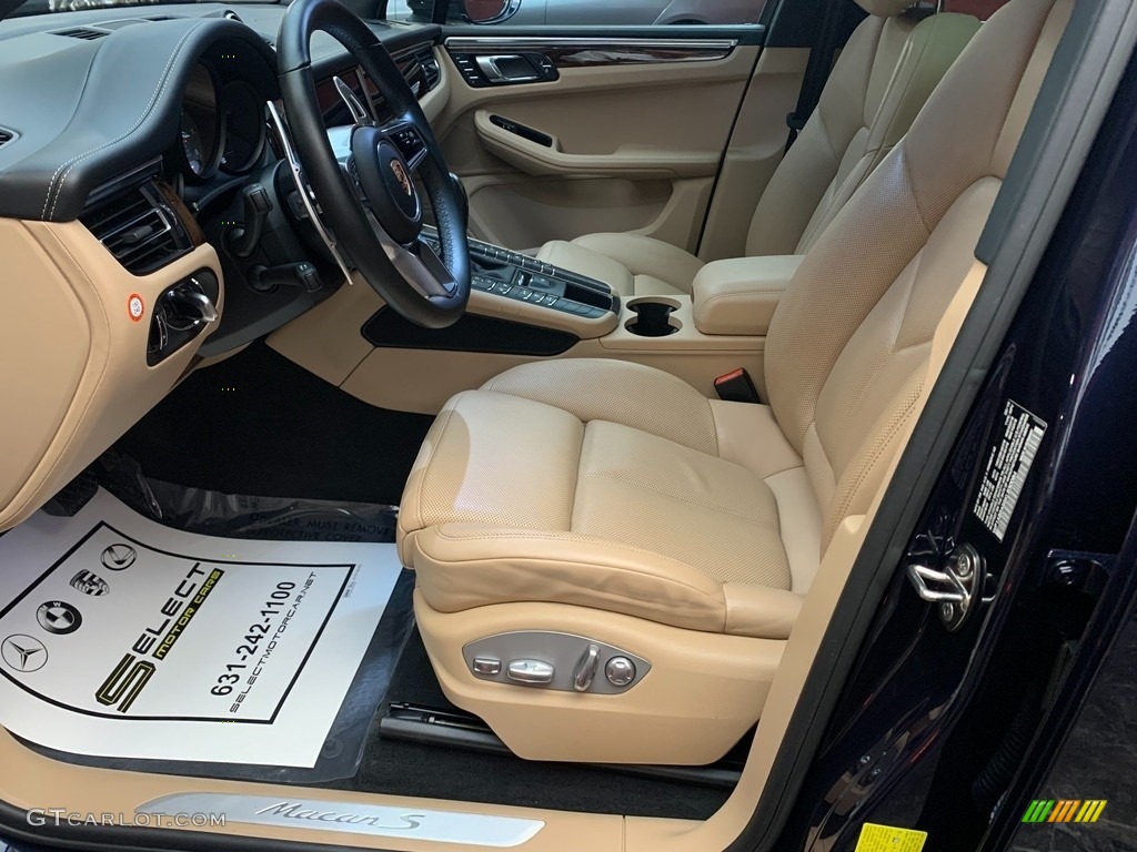 Beige Interior 2019 Porsche Macan S Photo #144864379