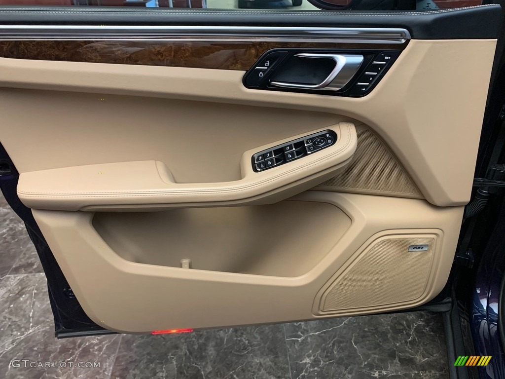 2019 Porsche Macan S Beige Door Panel Photo #144864499
