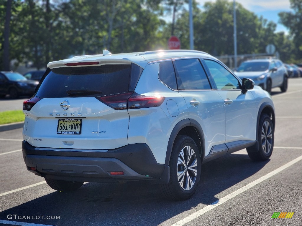 2021 Rogue SV AWD - Pearl White Tricoat / Charcoal photo #6