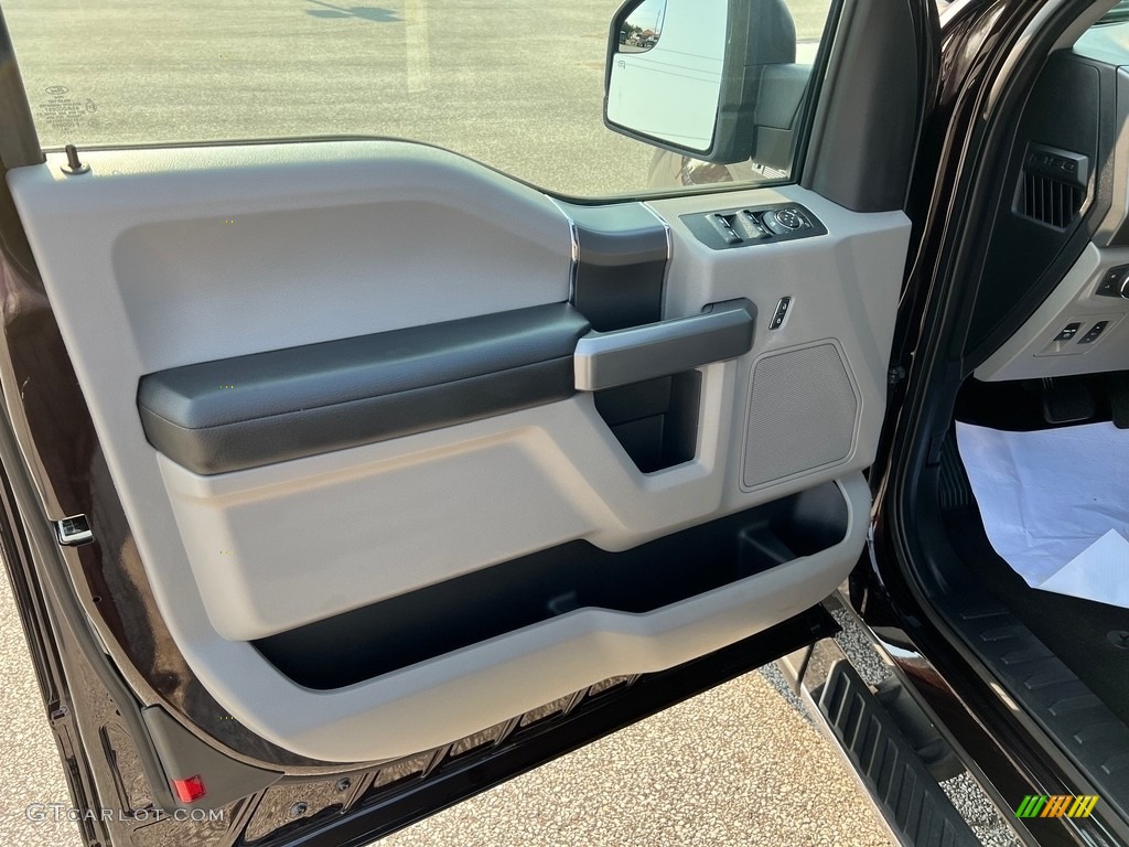 2019 F150 XLT SuperCab 4x4 - Magma Red / Earth Gray photo #8