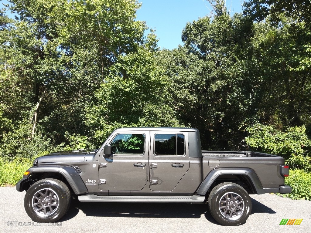 2022 Gladiator Overland 4x4 - Granite Crystal Metallic / Black photo #1