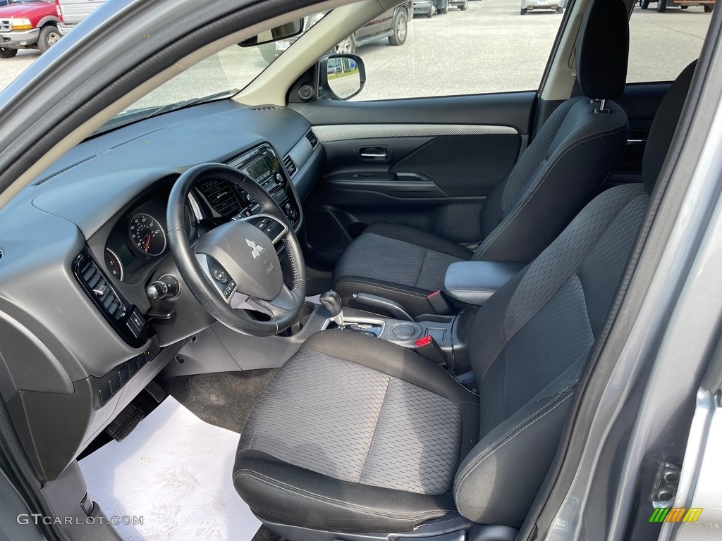 2015 Mitsubishi Outlander ES Front Seat Photos