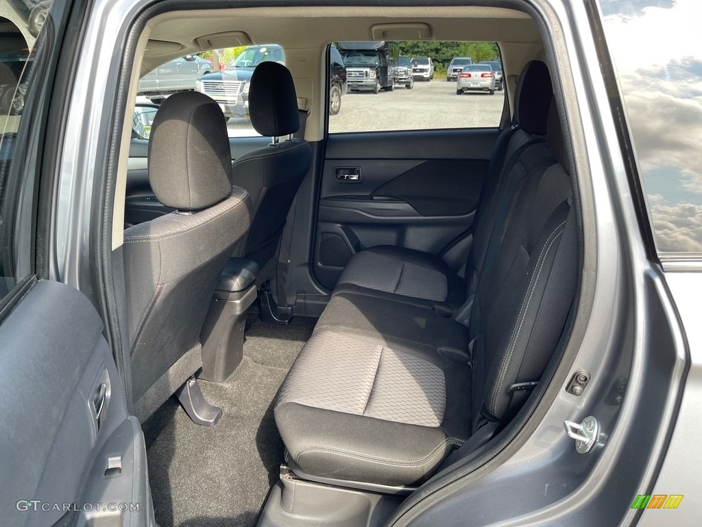2015 Mitsubishi Outlander ES Interior Color Photos