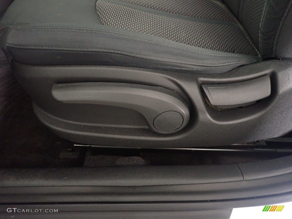 2018 Sonata SE - Quartz White Pearl / Black photo #21