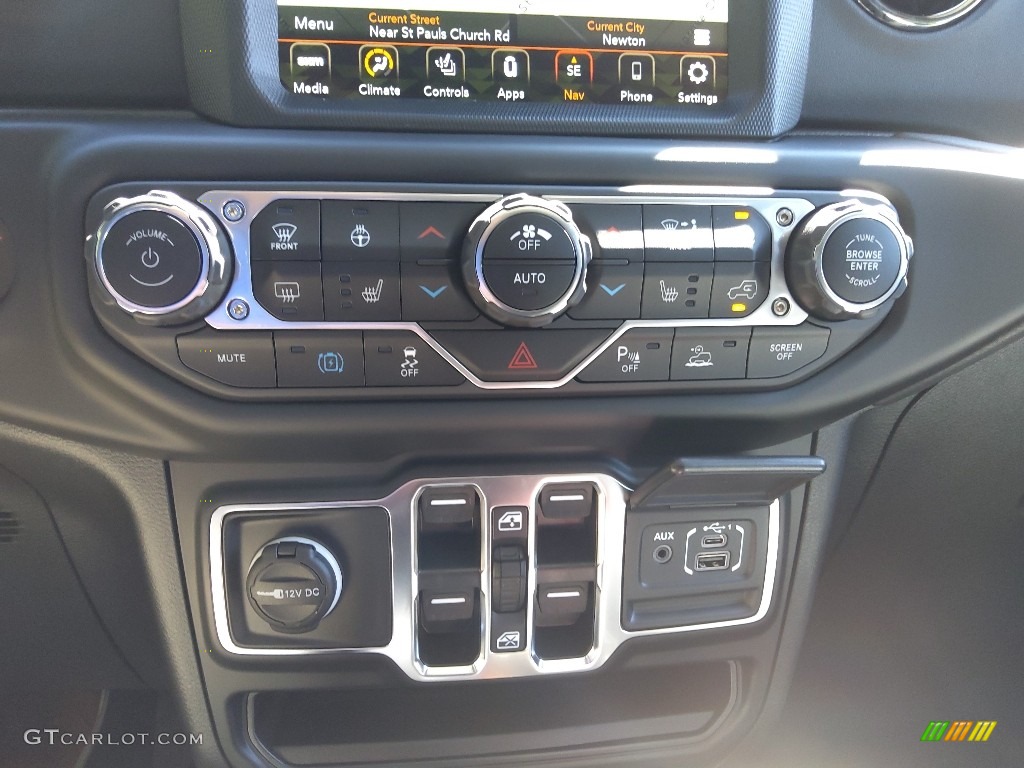 2022 Jeep Wrangler Unlimited High Altitude 4XE Hybrid Controls Photos