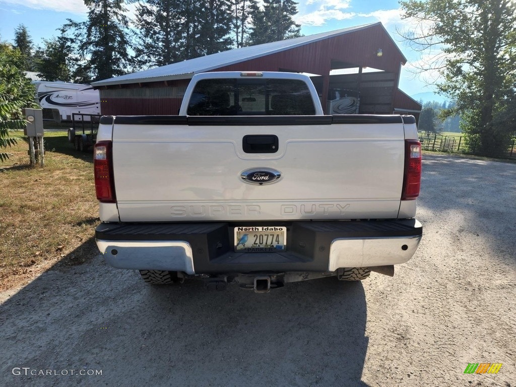 2014 F350 Super Duty Lariat Crew Cab 4x4 - Oxford White / Adobe photo #4