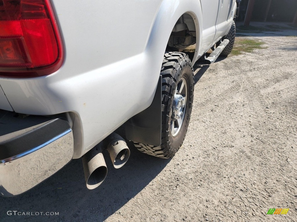 2014 F350 Super Duty Lariat Crew Cab 4x4 - Oxford White / Adobe photo #5